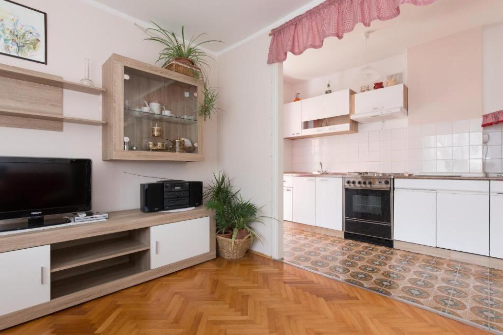 Apartments Hodanic Крк Экстерьер фото